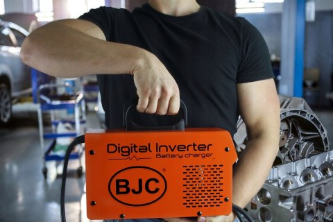 Prostownik BJC BC-600 600A Prostownik BJC BC-600 600A